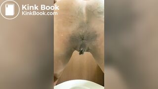 black girls has to shit bad