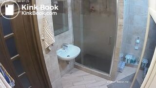 Woman pooping in Toilet 138