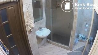 Woman pooping in Toilet 138