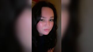 Toilet farts - video 33