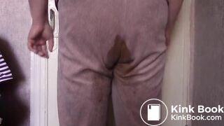 Pooping in Panty Hose