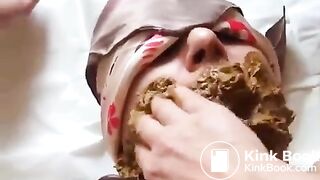 Scat mouth - video 4