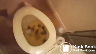 SSBBW Takin a HUGE Shit