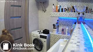 Woman pooping in Toilet 111