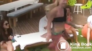 Love Island chick admits she shit her pants at work