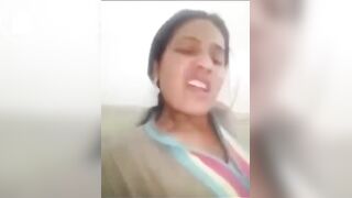 Indian creamy scat