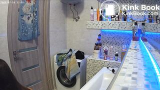 Woman pooping in Toilet 106