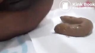 Phat ass laying down shitting