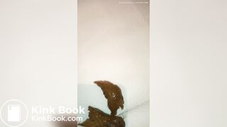 My spanish wife pooping - video 5