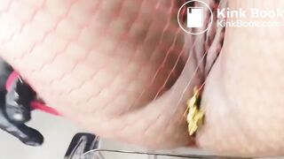 Thicc ebony shits through fishnets