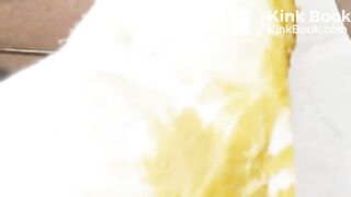 Thicc ebony shits through fishnets