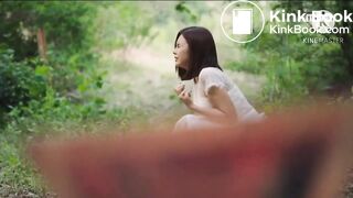 Asian girl shits - video 4