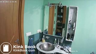 Woman pooping in Toilet 101