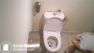 CLASSIC french_girl_spied_in_toilets_at_gym