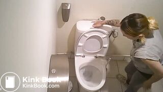 CLASSIC french_girl_spied_in_toilets_at_gym