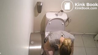 CLASSIC french_girl_spied_in_toilets_at_gym