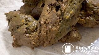 Massive creamy poops 8