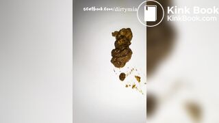 POOPING DIRECTLY ON THE TUB SOME CREAMY SHIT