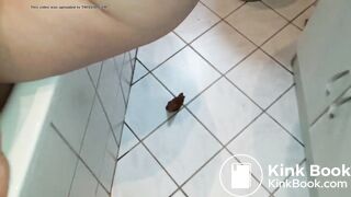 German BBW Flittchenschlampe Kacken und pissen pov