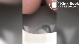Girl poop - video 39