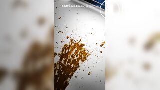 ME - DIARRHEA EXPLOSION ON TUB