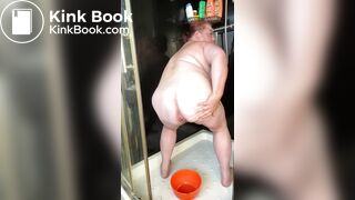 British Mom shits in shower