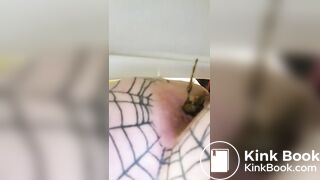 Tattooed milf takes a shit 5
