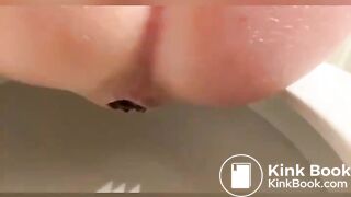 beautiful girl pooping 1