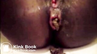 EBONY LIPSY ANUS SHITTING