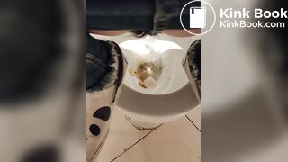 girl diarrhea filming