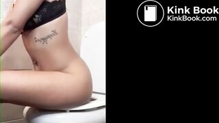 Beautiful Latina pooping [ORIGINAL]