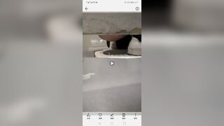 女大学生排便2