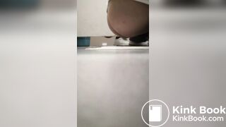 漂亮女孩大便3 - video 2