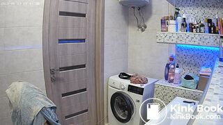 Woman pooping in Toilet 88