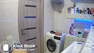 Woman pooping in Toilet 88