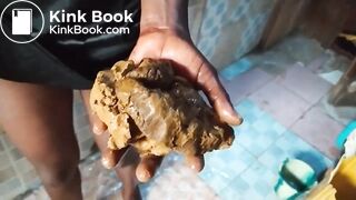 she took the shit out of the ass with her mouth