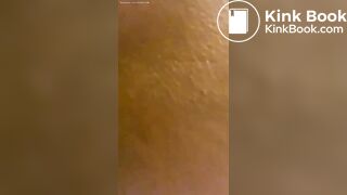 Ebony BBW takes a shit