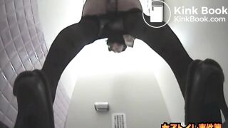 Pooping Japanese
