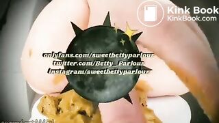 Pawg diarrhea stream with soft serve shit and smearing