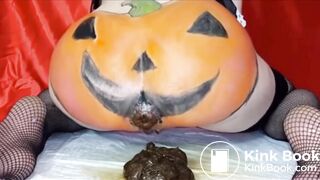 pumpkin ass shitting whore