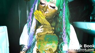 Pawgs fun with feces - video 3