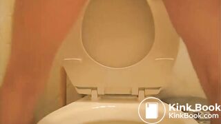 Petite Woman Shitting (Compilation)