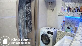 Woman pooping in Toilet 78