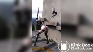 2B shits out her lava guts