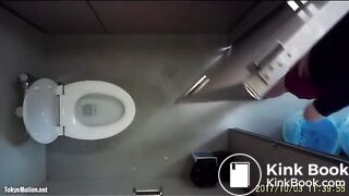 japanese toilet voyeur poop student2
