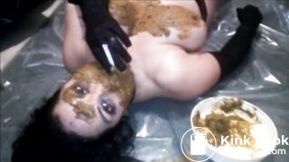 smoking best scatwhore swallows and eats dirty feet