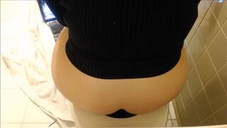 ... shitting - video 9