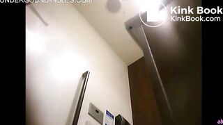 toilet voyeur - video 29