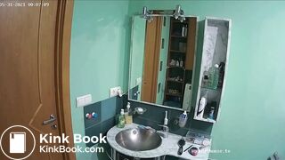 Woman pooping in Toilet 75
