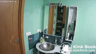 Woman pooping in Toilet 75